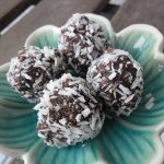 Nyttiga chokladbollar - Baka Sockerfritt