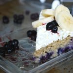 Banan- och blåbärskaka - Baka Sockerfritt