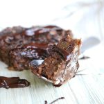 Lyxig chokladkaka med dadlar och avokado - Baka Sockerfritt