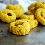 Rabarberkaka med smak av mazarin - Baka Sockerfritt