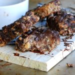 Chocolate chip peanut butter blondies - Baka Sockerfritt