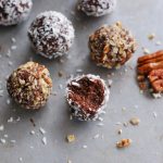 Chokladbollar med pekan - Baka Sockerfritt