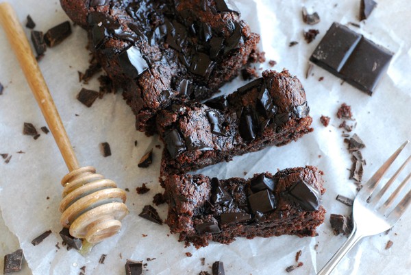 Vegansk fudgebrownie - Baka Sockerfritt