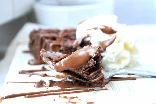 Kladdkaka med smak av hasselnöt - Baka Sockerfritt