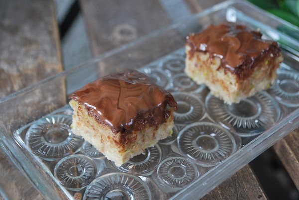 Mazarinkaka med banan och choklad - Baka Sockerfritt