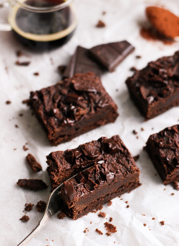 Vegansk espressobrownie - Baka Sockerfritt