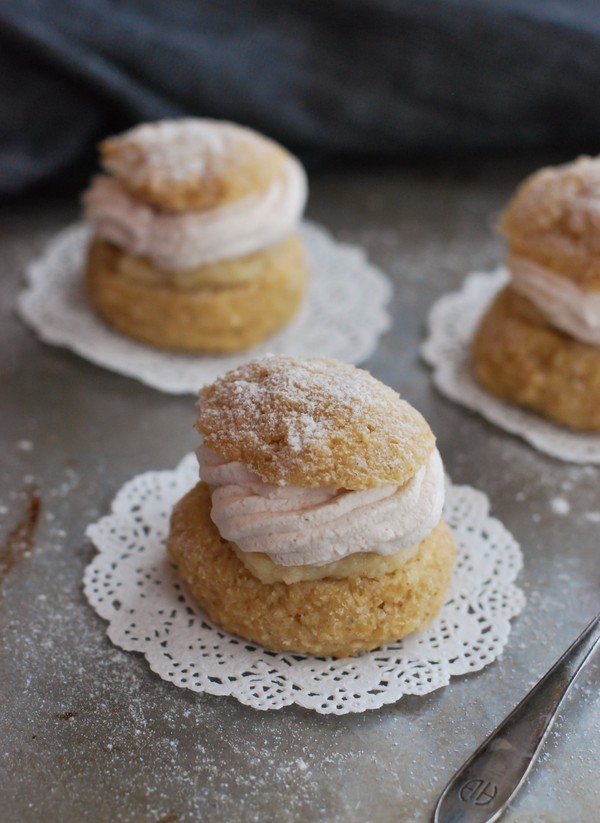 Glutenfria semlor, utan tillsatt socker - Baka Sockerfritt