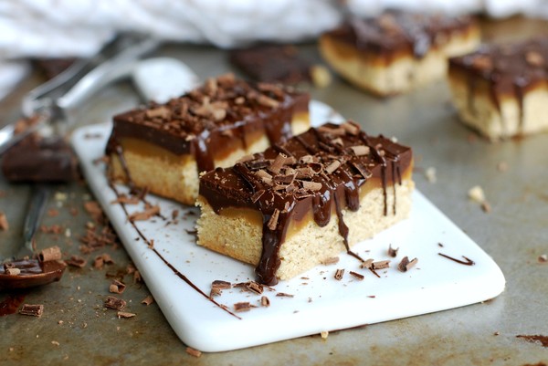 Twixrutor - glutenfria, utan tillsatt socker - Baka Sockerfritt Twixrutor - glutenfria, utan tillsatt socker - Baka Sockerfritt