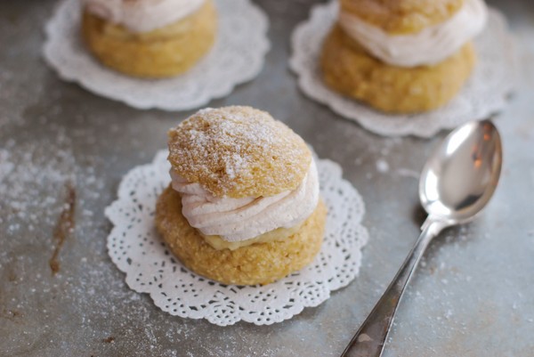 Glutenfria semlor, utan tillsatt socker - Baka Sockerfritt
