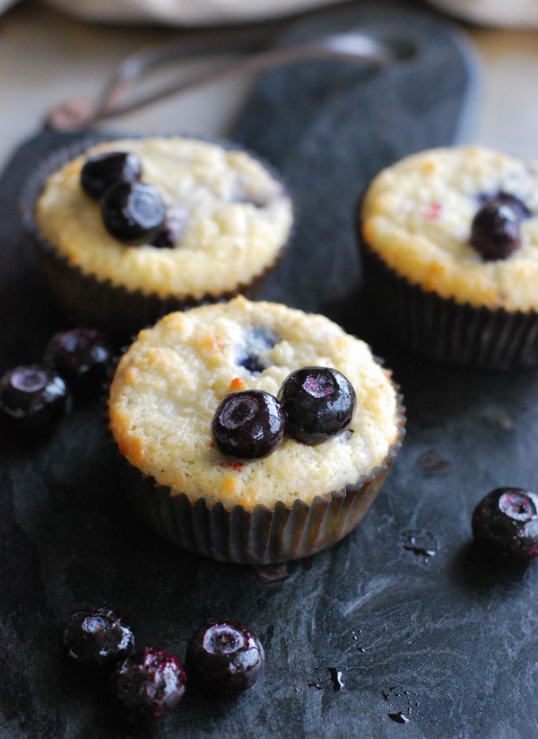 Mandelmuffins med blåbär - Baka Sockerfritt
