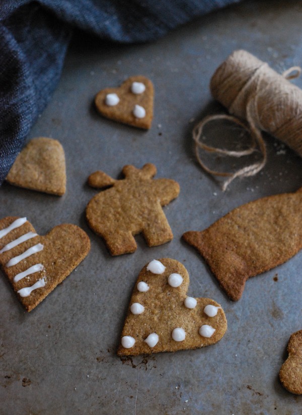 Underbara och knapriga pepparkakor utan tillsatt socker (glutenfria) - Baka Sockerfritt
