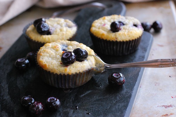 Mandelmuffins med blåbär - Baka Sockerfritt