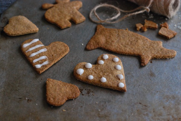 Underbara och knapriga pepparkakor utan tillsatt socker (glutenfria) - Baka Sockerfritt