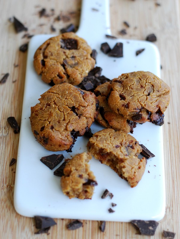 Chocolate chip peanut butter cookies - Baka Sockerfritt