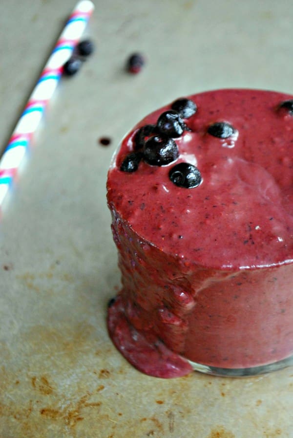 Mejerifri blåbärsmoothie - Baka Sockerfritt