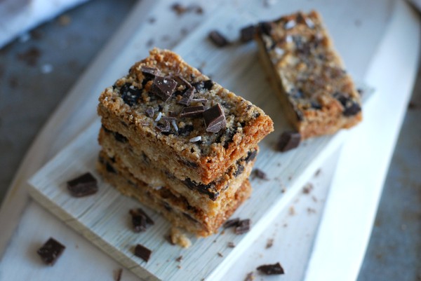 Karamellbars med chokladcrunch - Baka Sockerfritt