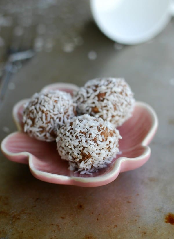 Lördagsfika - Havrebollar - Baka Sockerfritt