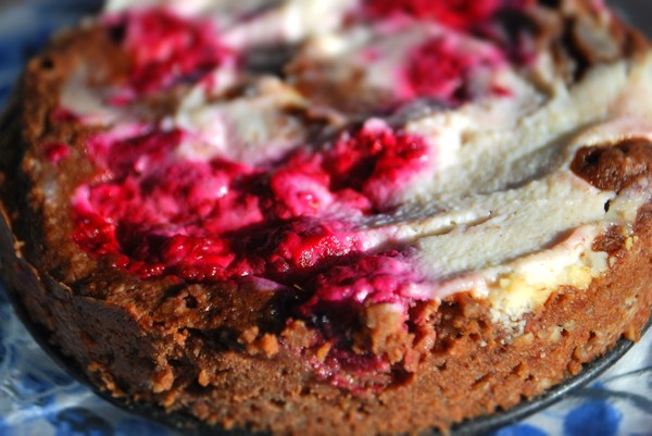 Raspberry chocolate brownie - Baka Sockerfritt