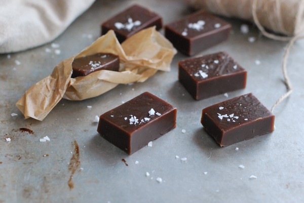 Chokladkola, utan tillsatt socker - Baka Sockerfritt
