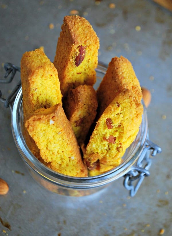 Saffransbiscotti - glutenfria och utan tillsatt socker - Baka Sockerfritt