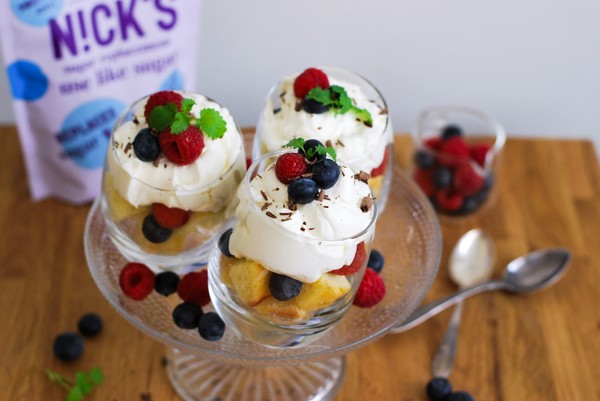 Midsommardessert, utan tillsatt socker - Baka Sockerfritt