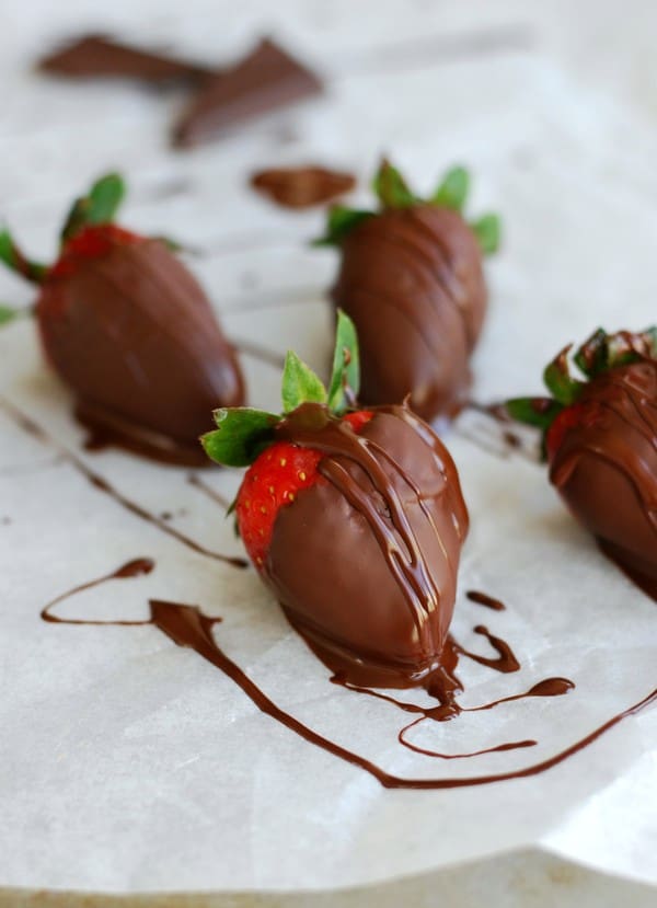 Sommarlyx - Chokladdoppade jordgubbar - Baka Sockerfritt