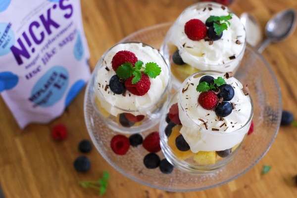 Midsommardessert, utan tillsatt socker - Baka Sockerfritt