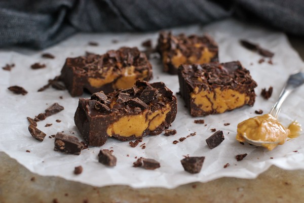 Chokladbitar med jordnötssmör - Baka Sockerfritt