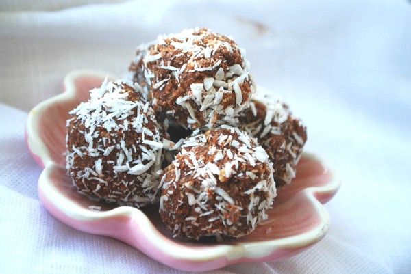 Underbara Chokladbollar - Baka Sockerfritt