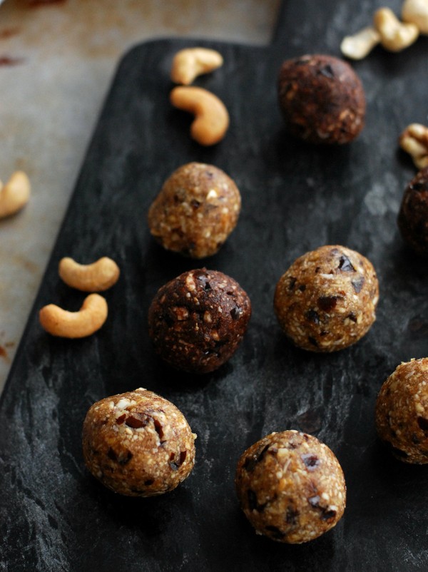 Nöt- och fruktbollar med julsmak - Baka Sockerfritt