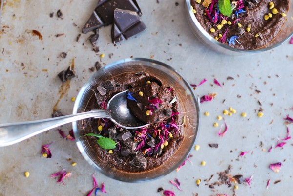 Vegansk chokladpudding, utan tillsatt socker - Baka Sockerfritt