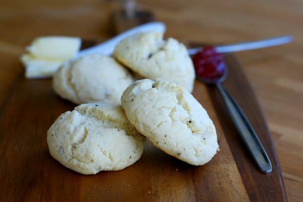 Scones med rismjöl (utan ägg, mandel och nötter) - Baka Sockerfritt