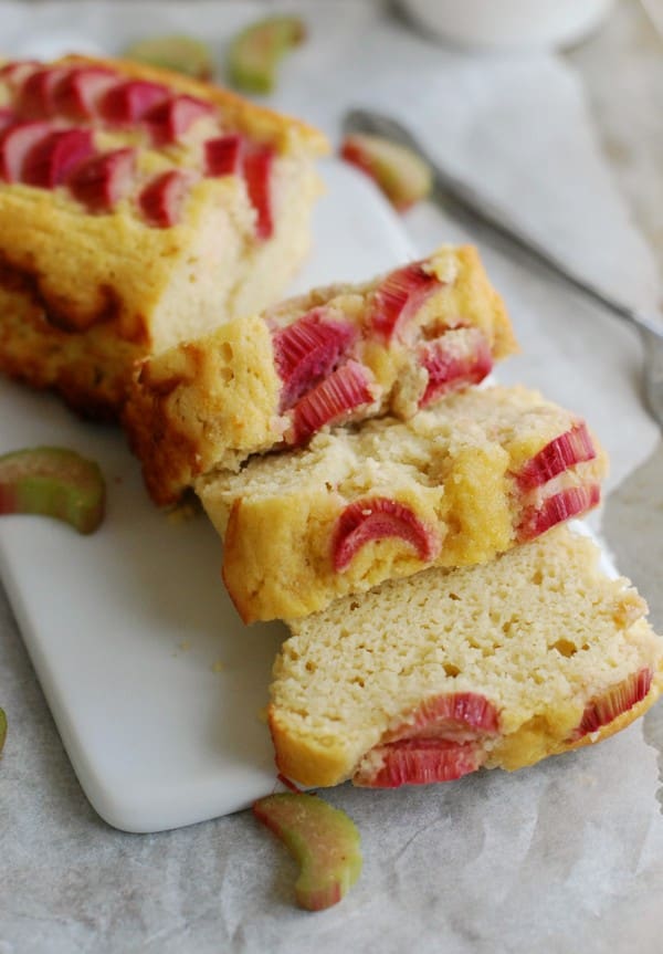 Somrig Rabarberkaka - Baka Sockerfritt