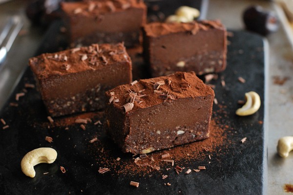 No bake chokladfudgedessert - Baka Sockerfritt