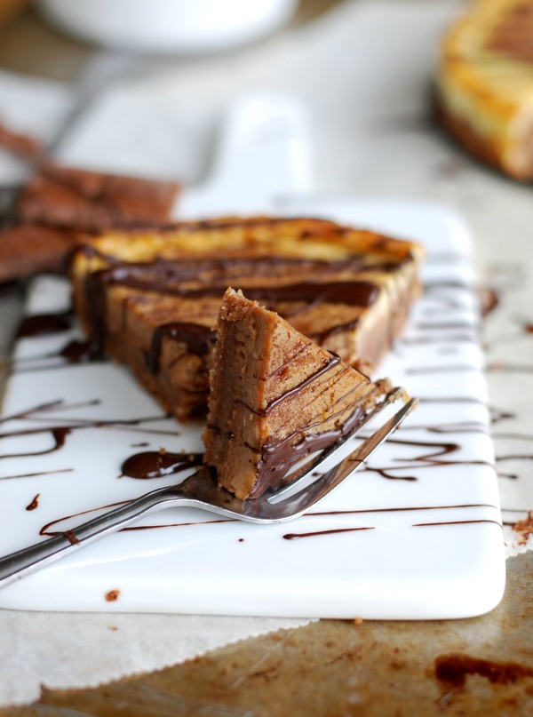 Chocolate swirl cheesecake, utan tillsatt socker - Baka Sockerfritt Chocolate swirl cheesecake, utan tillsatt socker - Baka Sockerfritt
