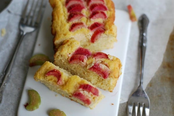 Somrig Rabarberkaka - Baka Sockerfritt