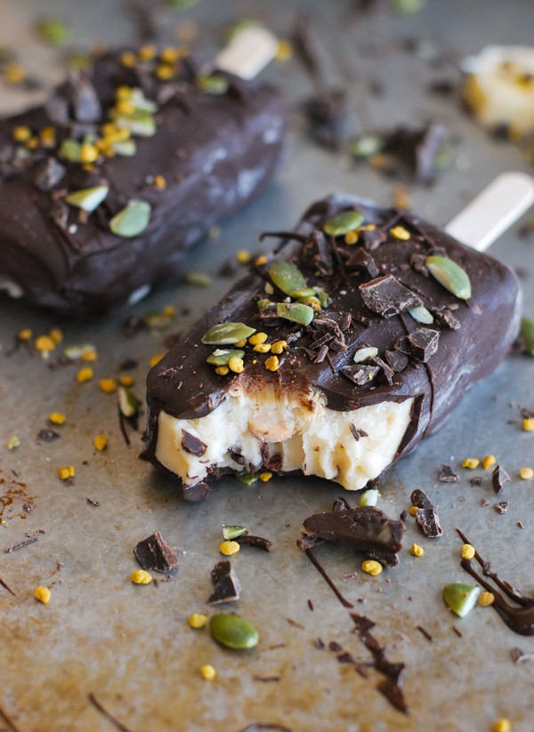 Chokladdoppad glass med karamell - Baka Sockerfritt