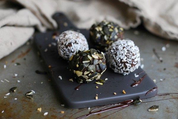Supergoda chokladbollar inför en intensiv vecka - Baka Sockerfritt