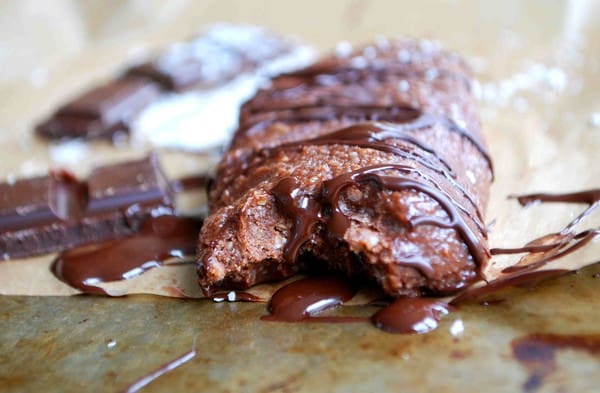 Caramel and chocolate bar - Baka Sockerfritt