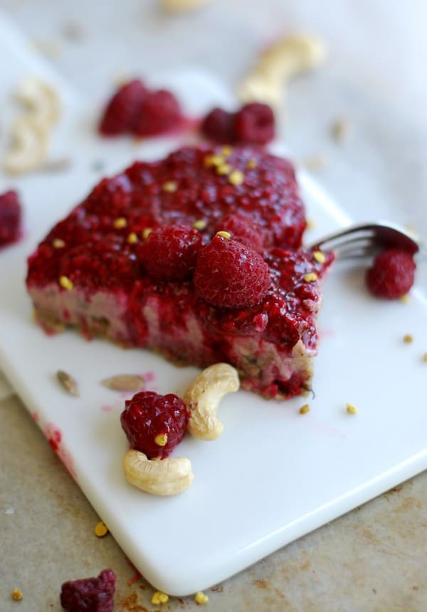 Vaniljcheesecake med hallon (no bake) - Baka Sockerfritt
