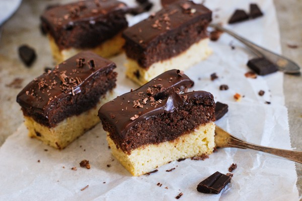 Mazarinbrownie, utan tillsatt socker - Baka Sockerfritt