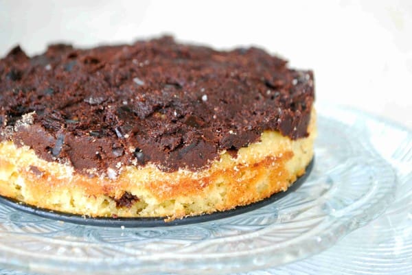Hälsosam mazarinkaka med krämigt chokladöverdrag - Baka Sockerfritt