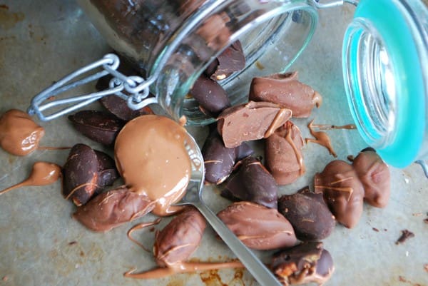 Chokladdoppade salta mandlar - Baka Sockerfritt