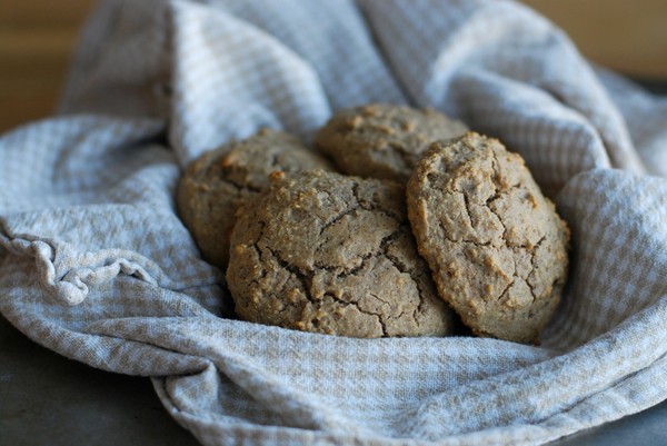 Scones med smak av pepparkaka - Baka Sockerfritt
