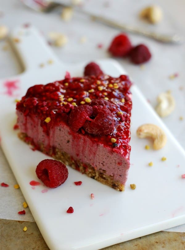 No bake halloncheesecake med kardemumma - Baka Sockerfritt