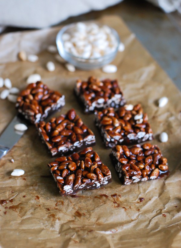 Chokladkola med puffat ris - Baka Sockerfritt