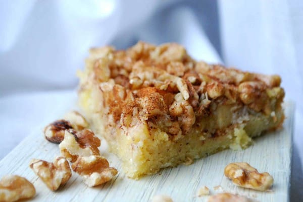 Äppelkaka med nötter - Baka Sockerfritt