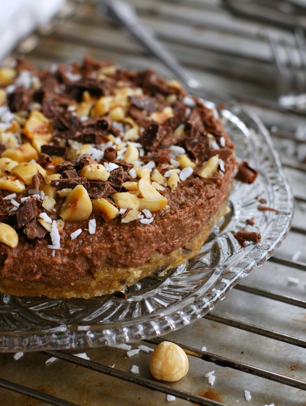 Chocolate Banana Mousse Cake - Baka Sockerfritt