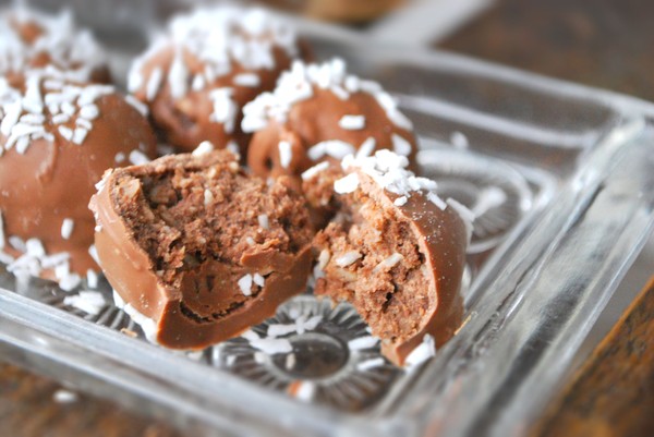 Sockerfria chokladbollar - Baka Sockerfritt