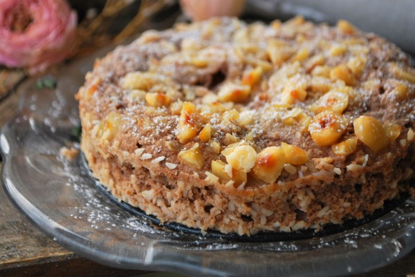 Hasselnötkaka med banan - Baka Sockerfritt